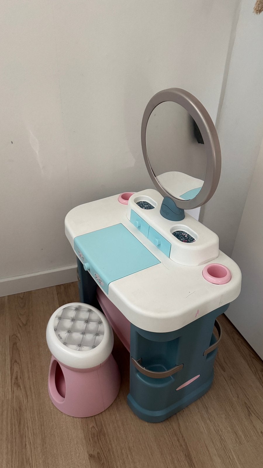 Kinder make up tafeltje, Ophalen, Zo goed als nieuw