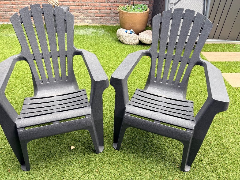 2 kunststof stoelen, Tuin en Terras, Ophalen, Gebruikt, Kunststof, Stapelbaar