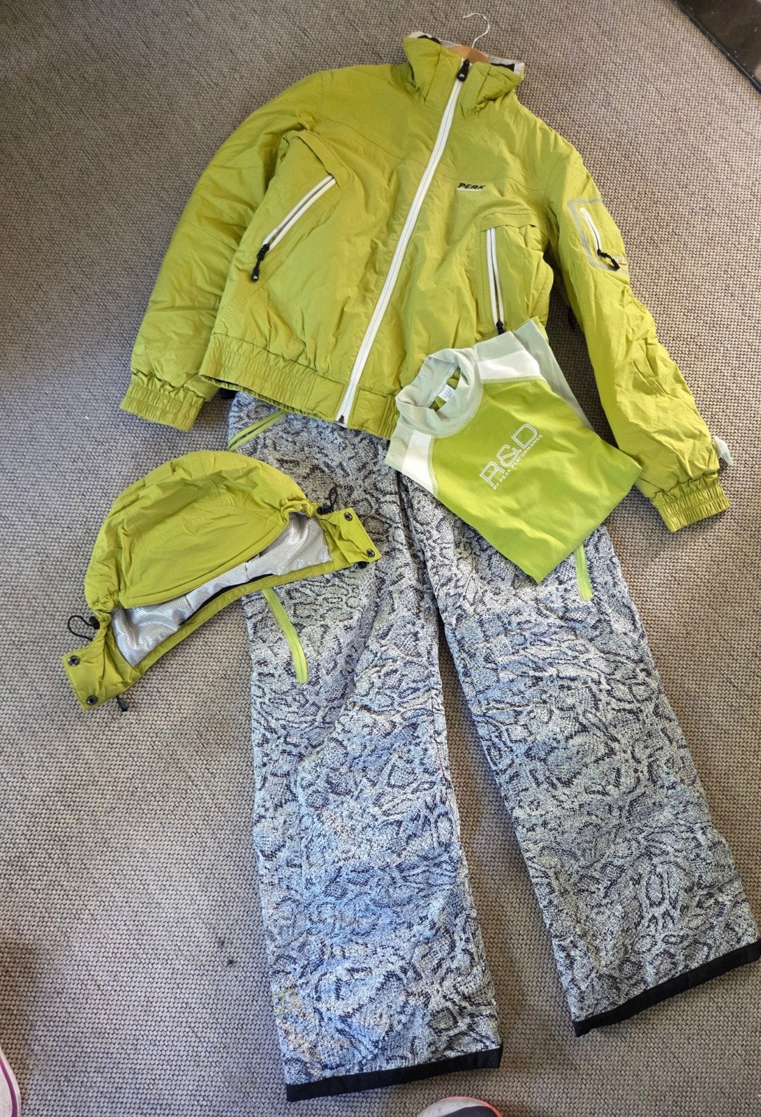 Peak Performance skipak en pulli, Maat 42/44 (L), Peak Performance, Ophalen of Verzenden, Gedragen