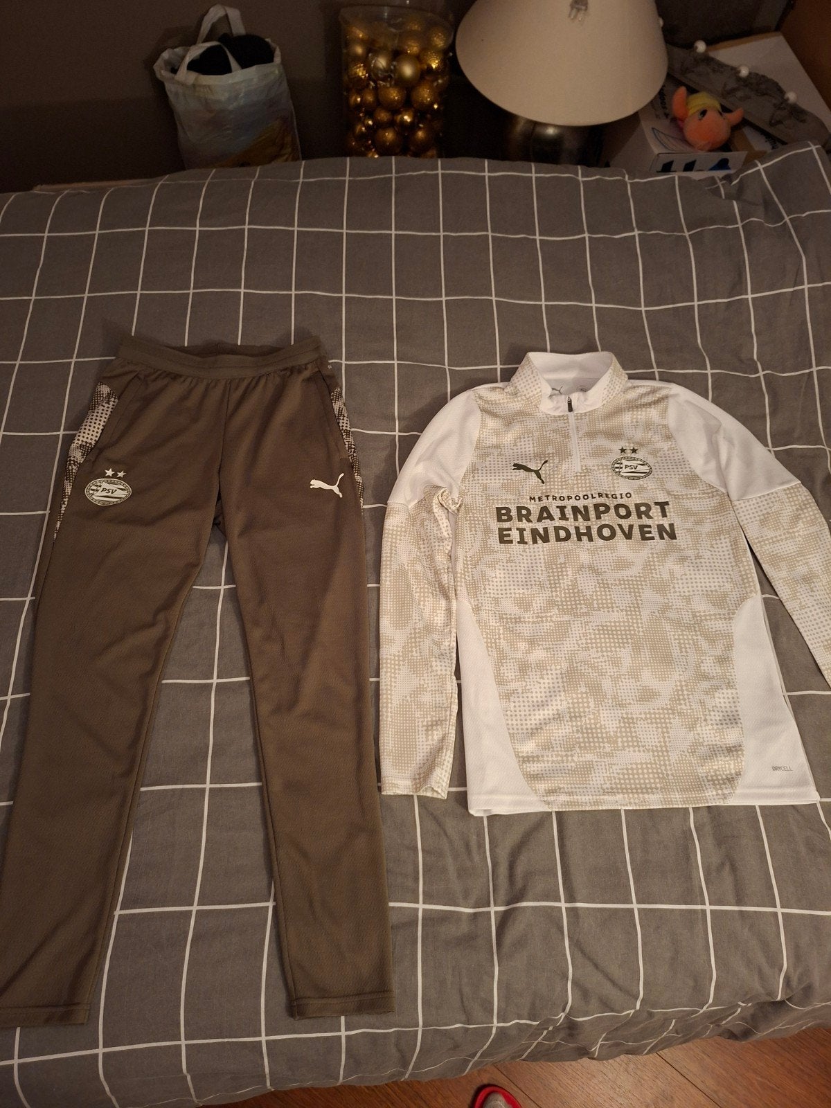 PSV Trainingspak - Shirt en Broek (Puma), Ophalen of Verzenden, Zo goed als nieuw, Meerkleurig, Overige typen