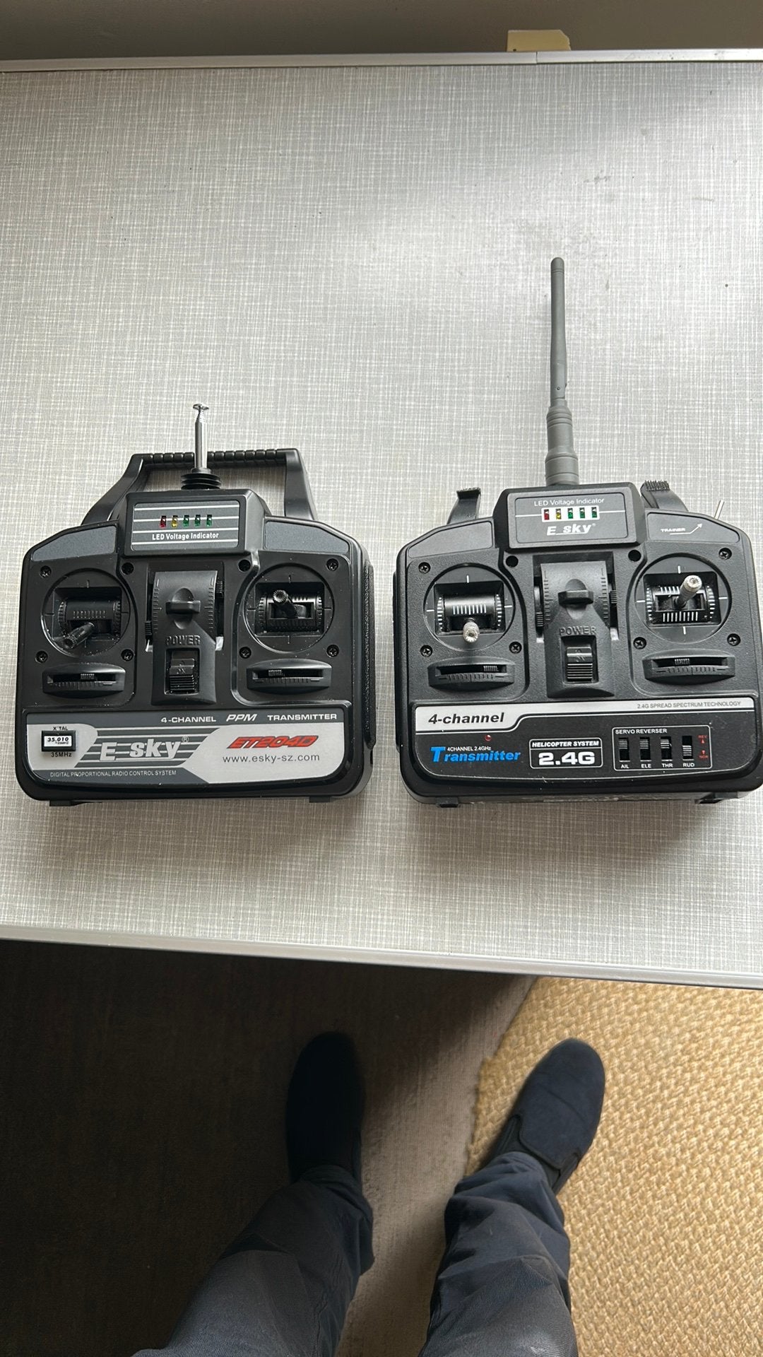 E-Sky 35MHz en 2.4Ghz zenders voor RC modellen, Ophalen of Verzenden, Gebruikt