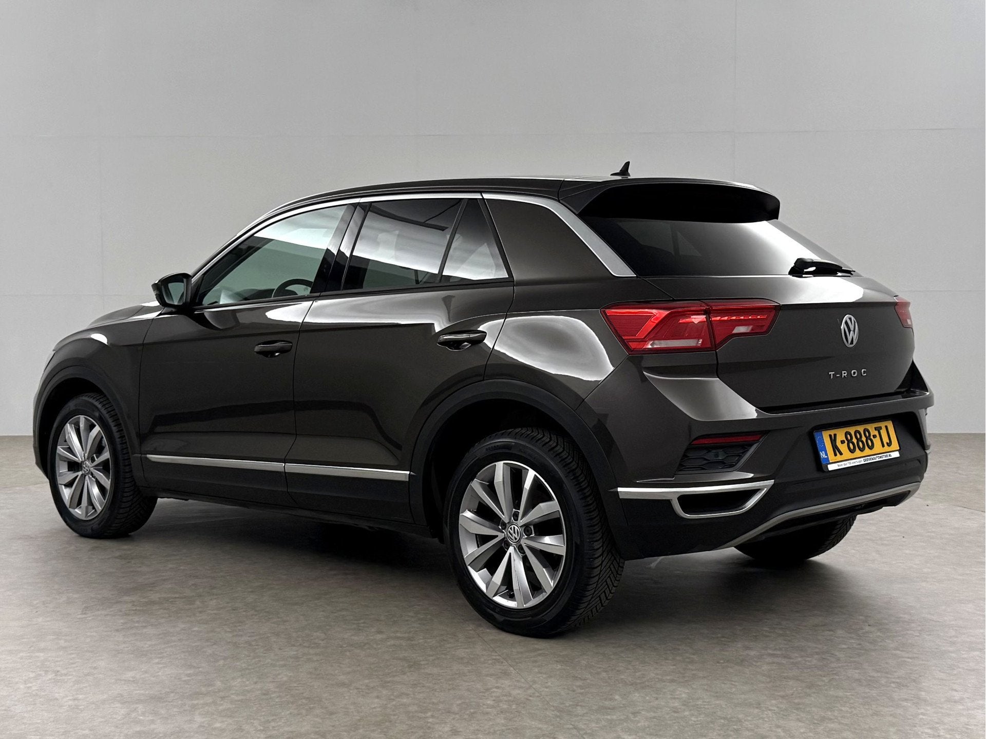 Volkswagen T-Roc 1.0 TSI Sport | Clima | LED | Parkeersens., Voorwielaandrijving, Stof, Gebruikt, Euro 6