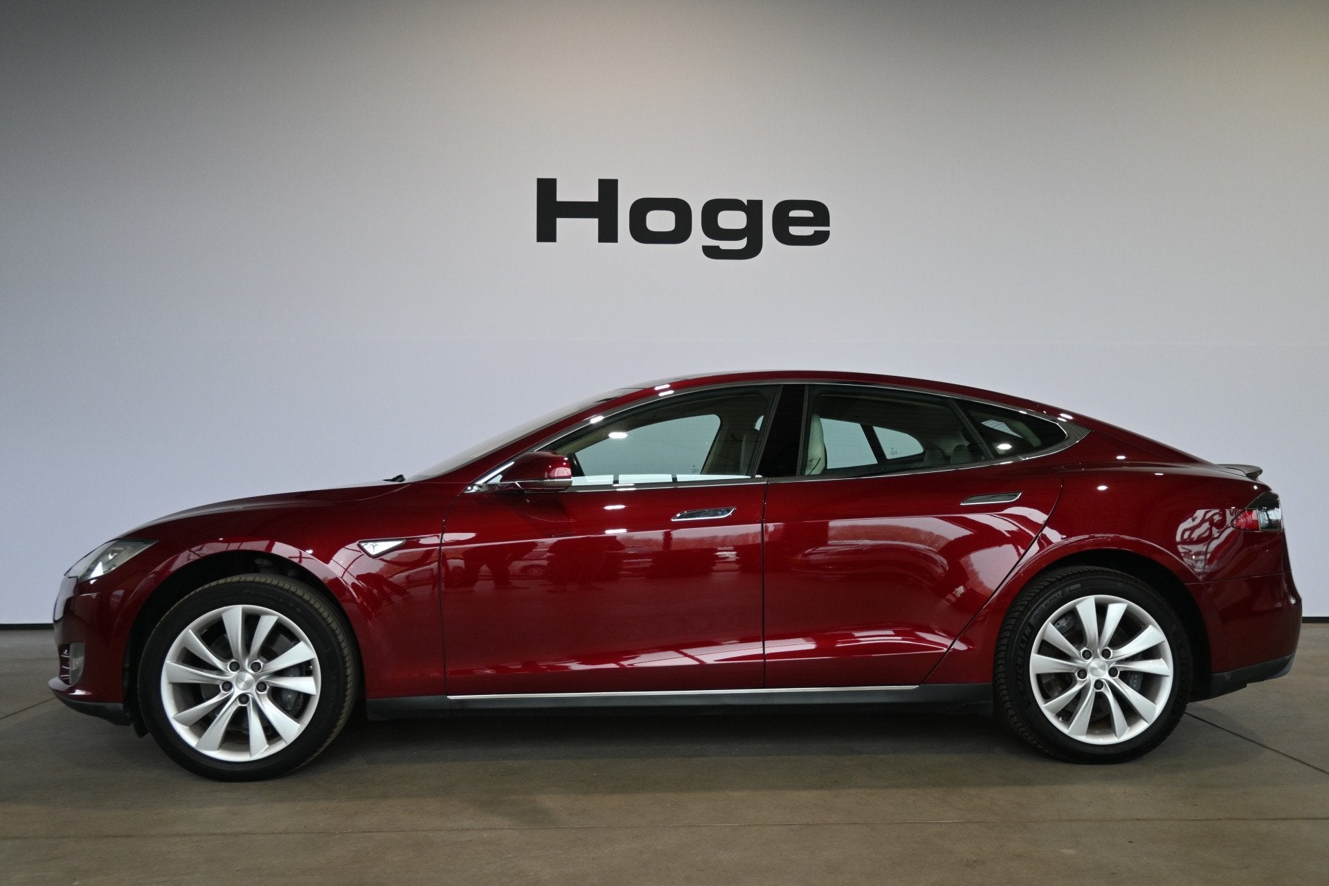 Tesla Model S 85 Performance Tech Pack ECC Navigatie Licht m, Auto's, Tesla, Achterwielaandrijving, Gebruikt, Met garantie (alle)