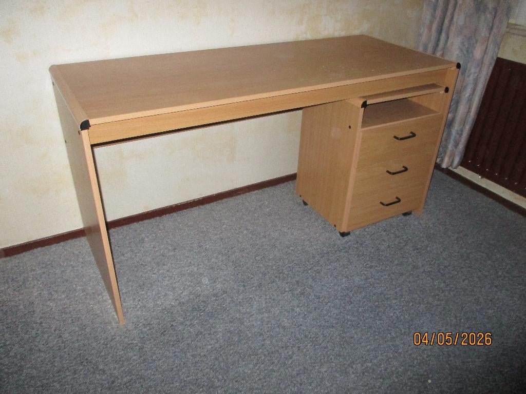 Bureau kleur beuken, Ophalen, 160 cm, Gebruikt, Spaanplaat of MDF