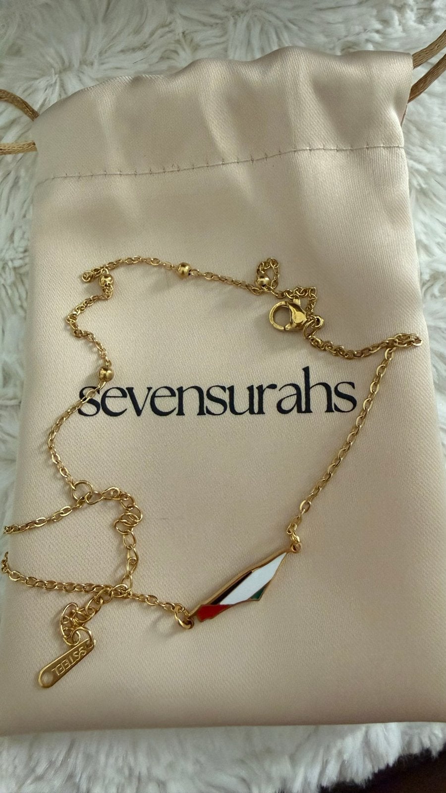 Gouden  armband met Palestina vlag hanger - Sevensurahs, Ophalen of Verzenden, Nieuw, Goud, Staal