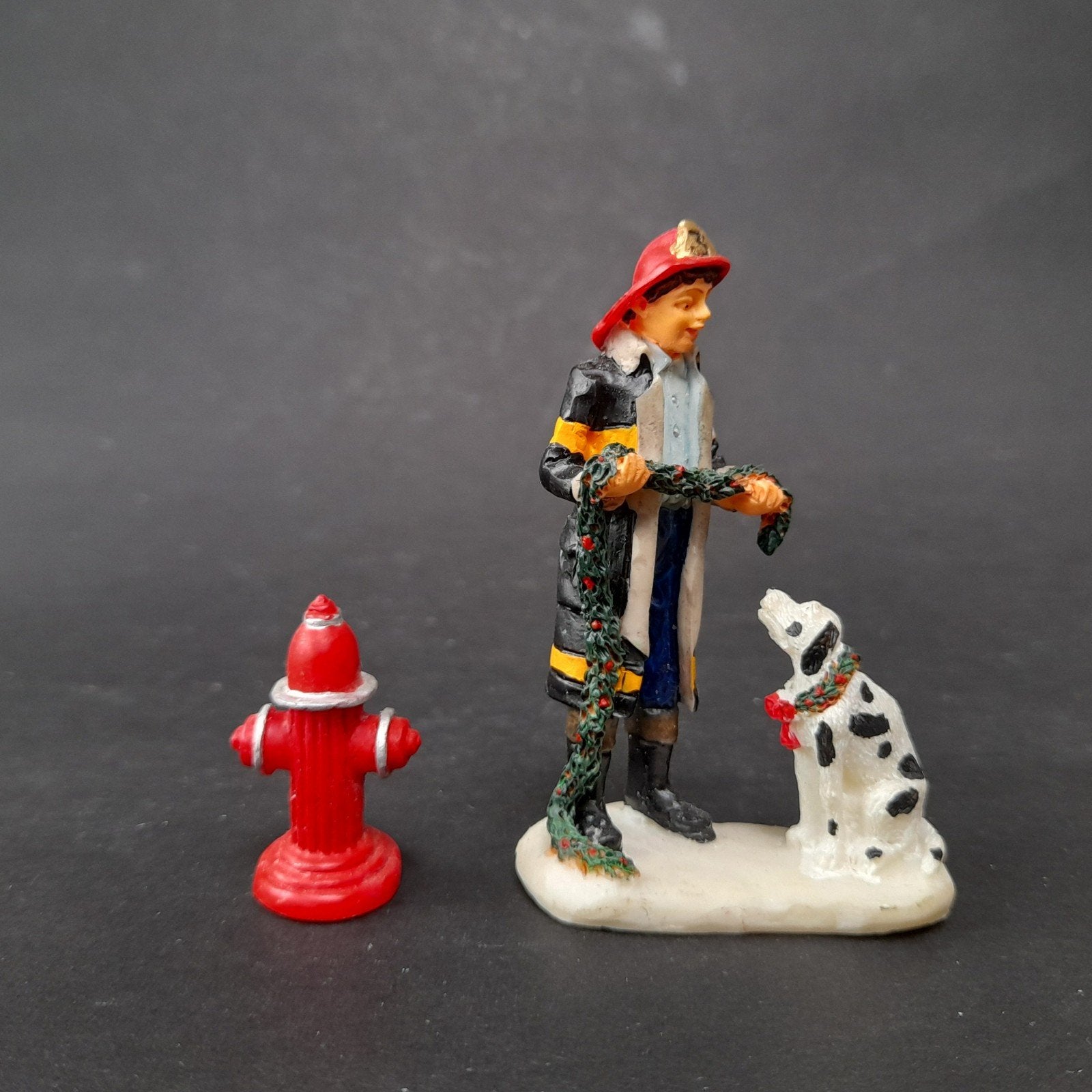 lemax kerst figuur d40 brandweer kerstdorp kersthuisjes, Verzenden