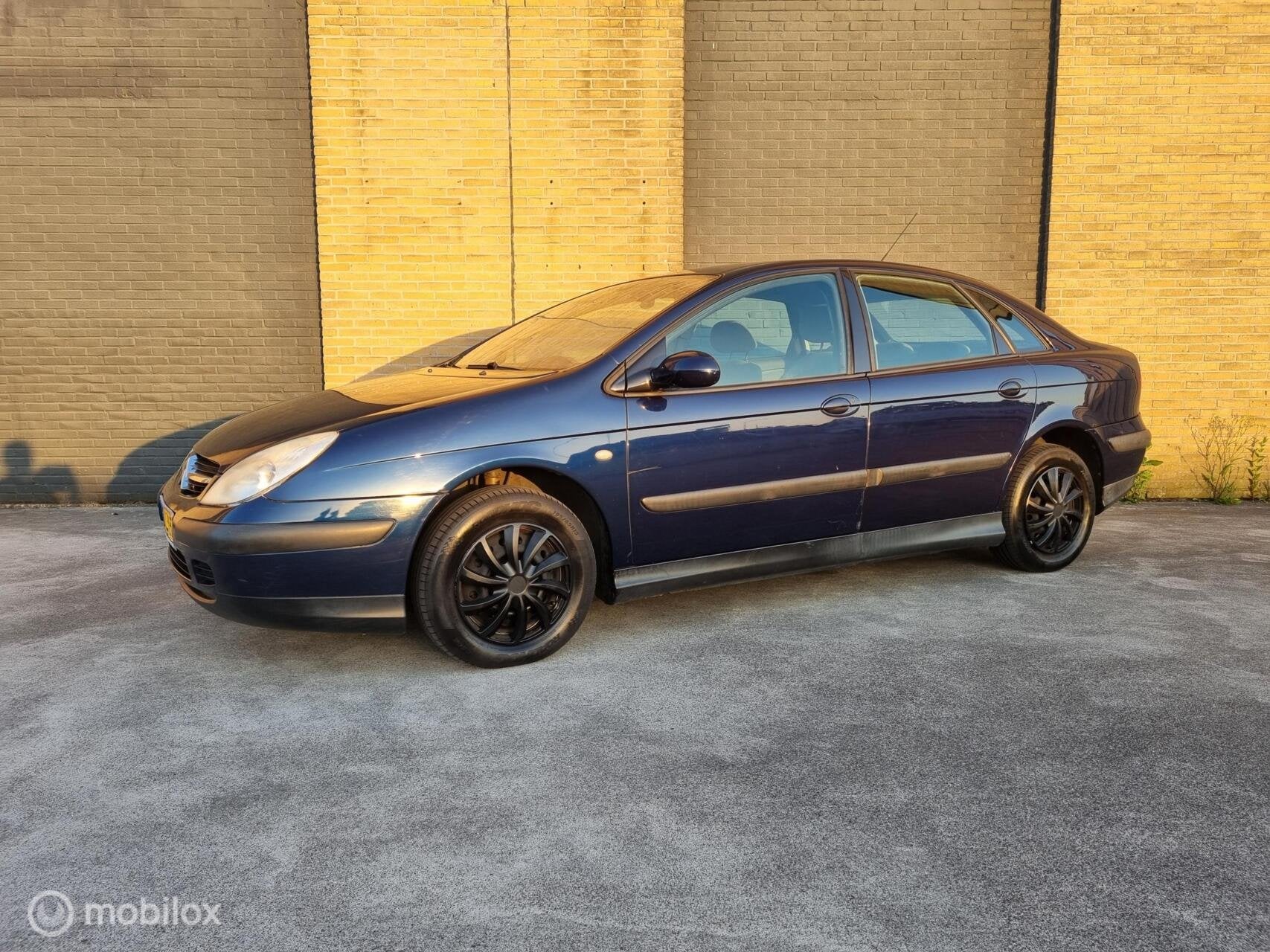 Citroen C5 2.0-16V Différence nieuwe apk, Voorwielaandrijving, 136 pk, Gebruikt, 4 cilinders