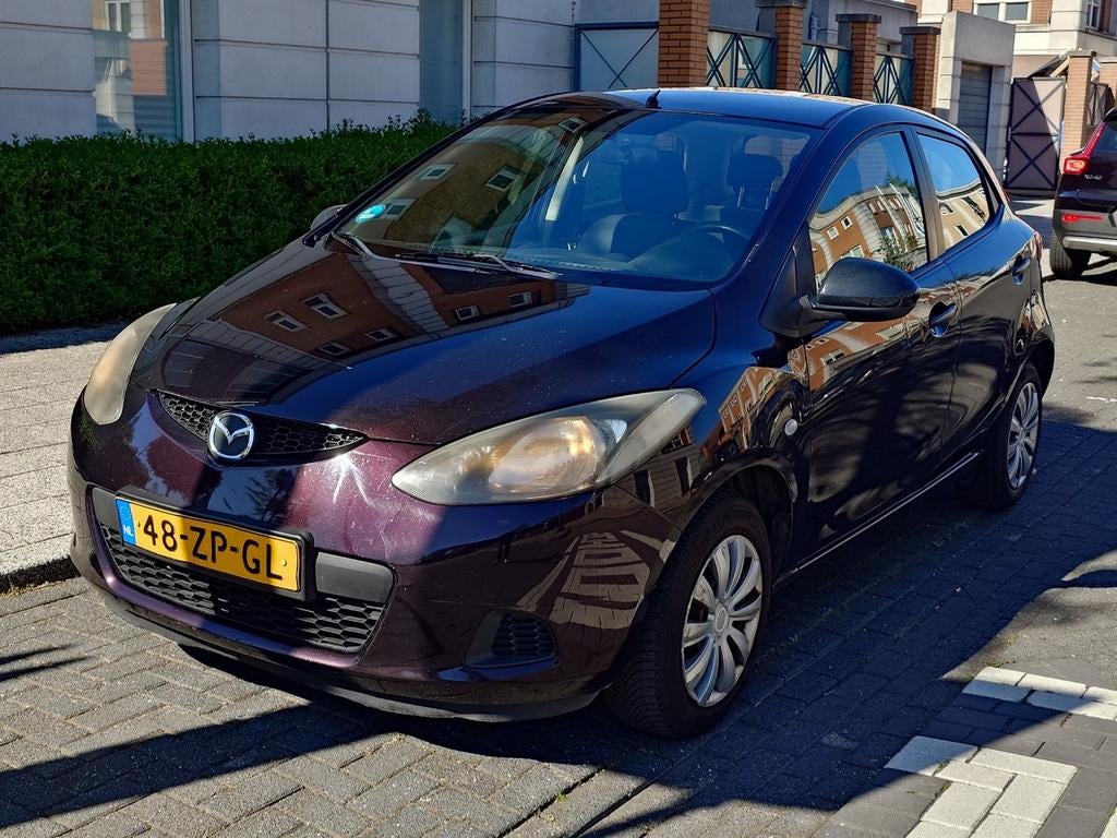 Mazda 2 1.3 55KW 5DRS 2008 Rood, Auto's, Mazda, Voorwielaandrijving, 74 pk, 31 €/maand, 4 cilinders