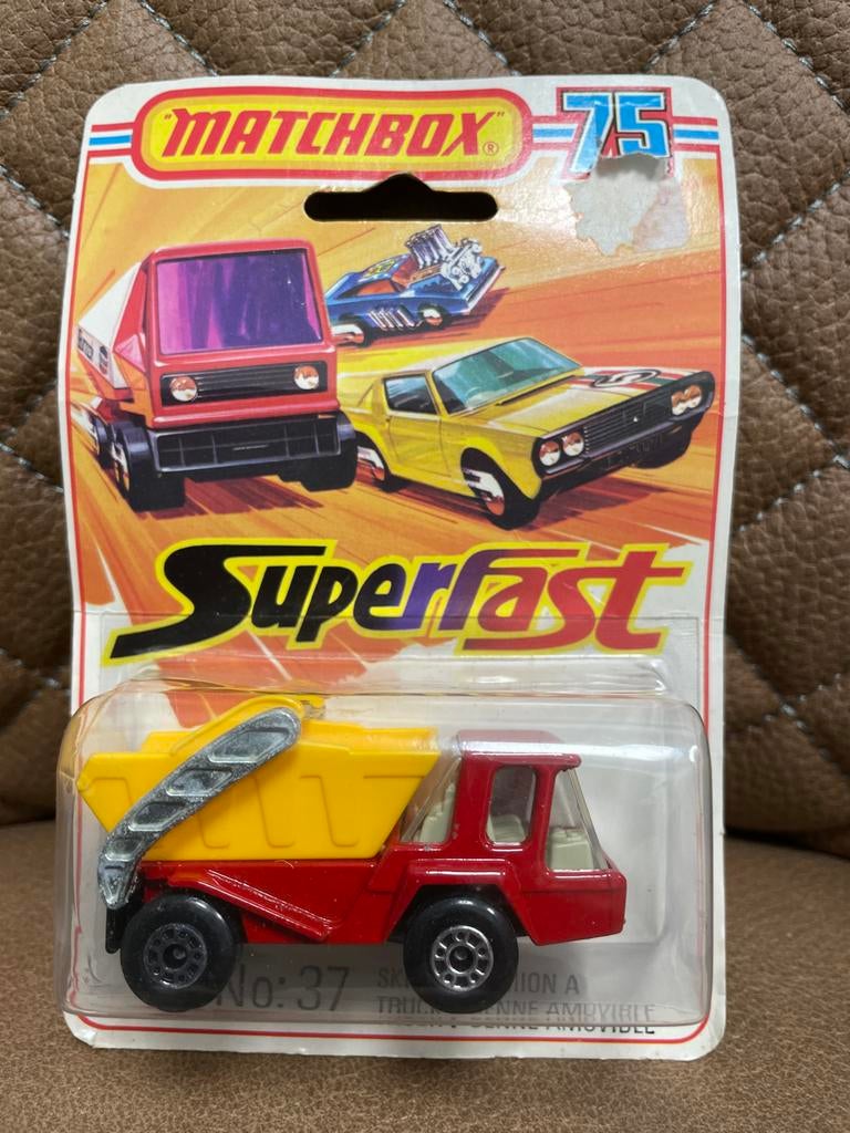Matchbox Superfast No. 37 Skip Truck - Nieuw in verpakking, Matchbox, -, Nieuw, Ophalen of Verzenden