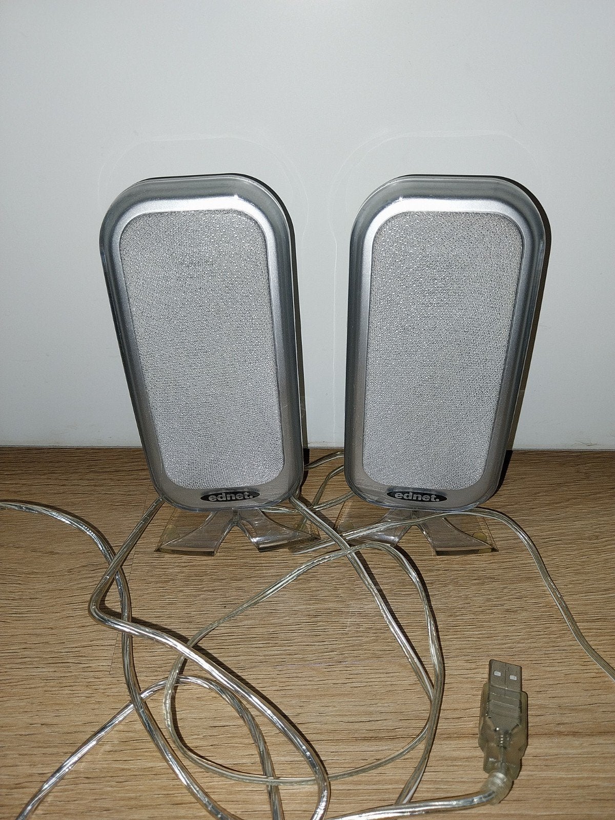 Kleine usb boxjes speakers luidsprekers ednet, Ophalen of Verzenden, Zo goed als nieuw