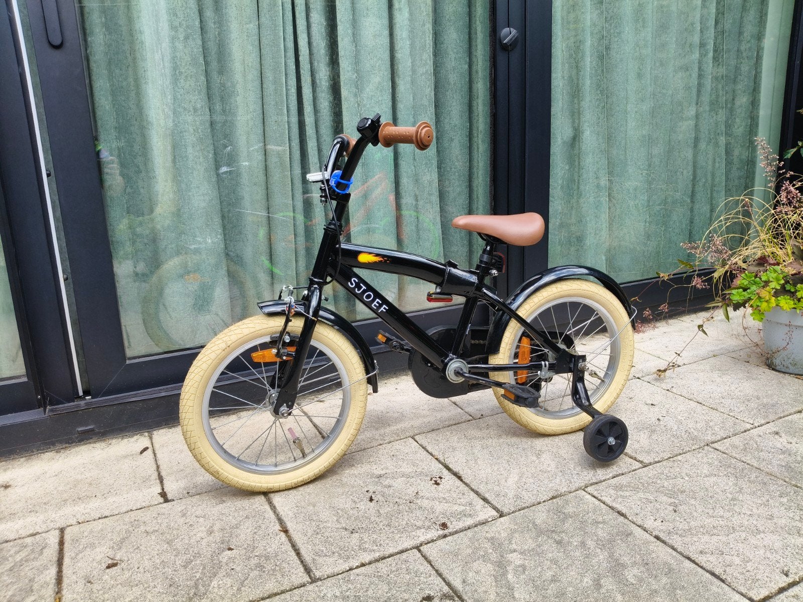 Sjoef Cruise kinderfiets 16 inch met zijwieltjes, Ophalen, Zijwieltjes, 16 tot 20 inch, Velgrem