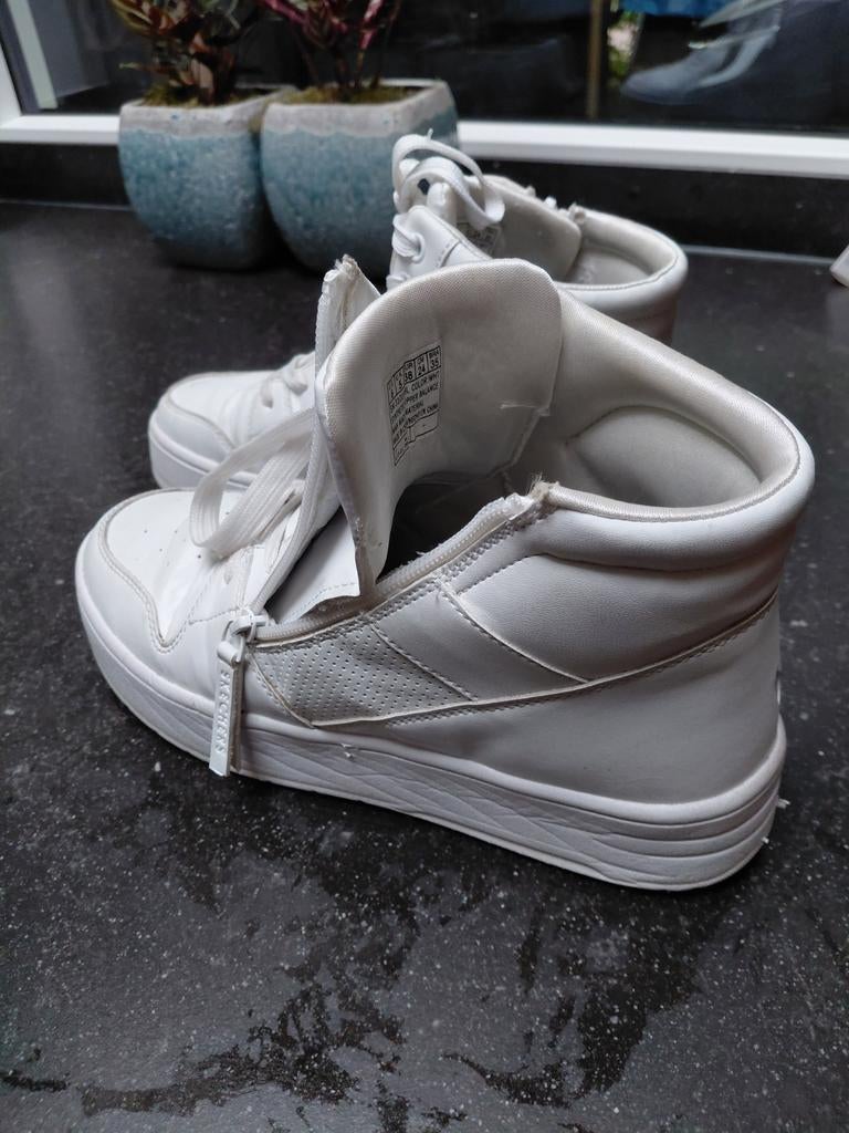 dames skechers wit maat 38, Skechers, Wit, Ophalen of Verzenden, Sneakers of Gympen