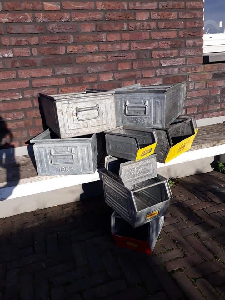 Zinken bakken, Huis en Inrichting, Woonaccessoires | Overige, Gebruikt, Overige materialen, Grijs, Industrieel, Ophalen