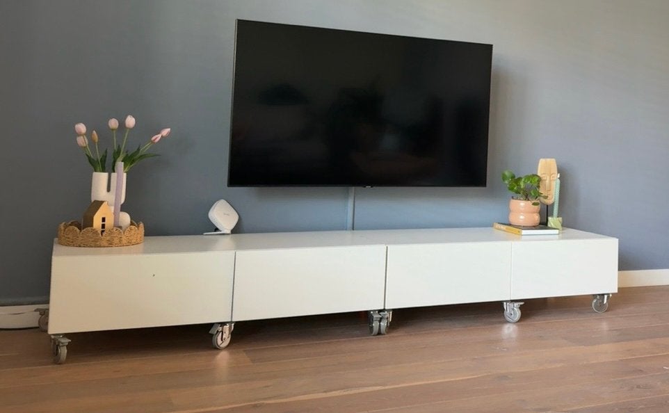 2x IKEA tv meubel, Huis en Inrichting, Kasten | Televisiemeubels, Ophalen, Zo goed als nieuw, 25 tot 50 cm, Minder dan 100 cm
