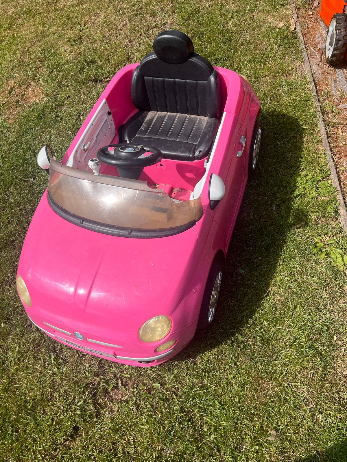 Roze elektrische kinderauto - rijdt nog!, Ophalen, Gebruikt