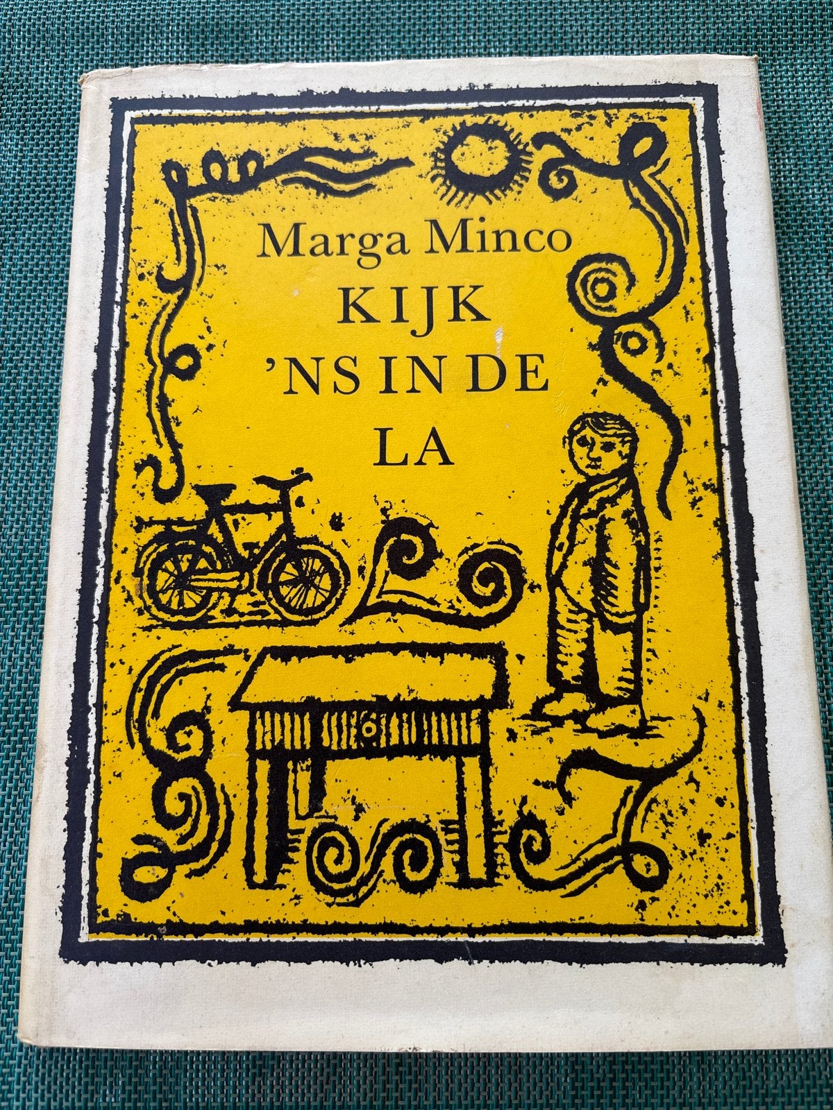 Kijk 'ns in de la - Marga Minco (1963), Boeken, Kinderboeken | Jeugd | onder 10 jaar, Gelezen, Fictie algemeen, Ophalen of Verzenden