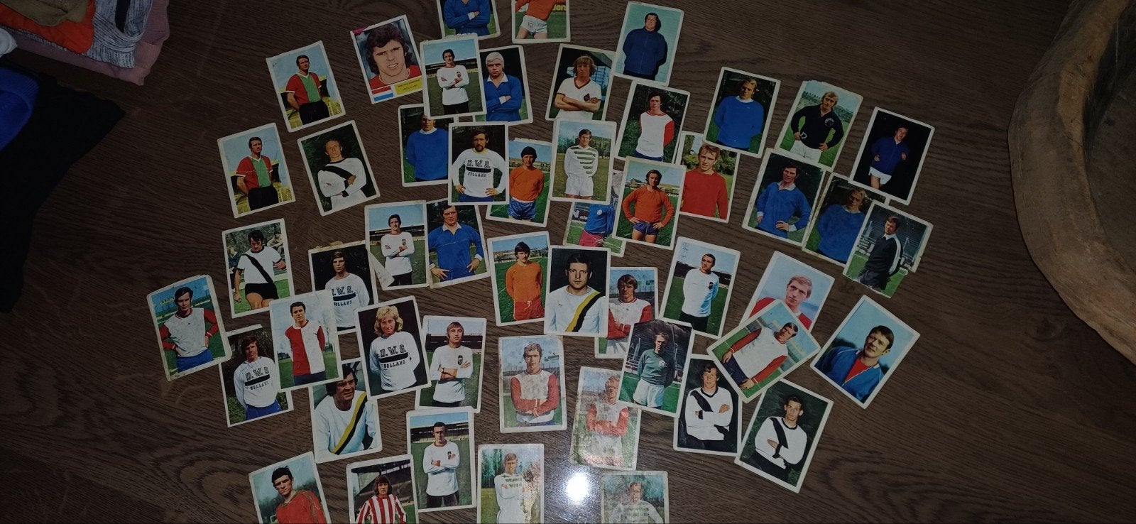Oude voetbalplaatjes, Ophalen, Gebruikt, Meerdere plaatjes