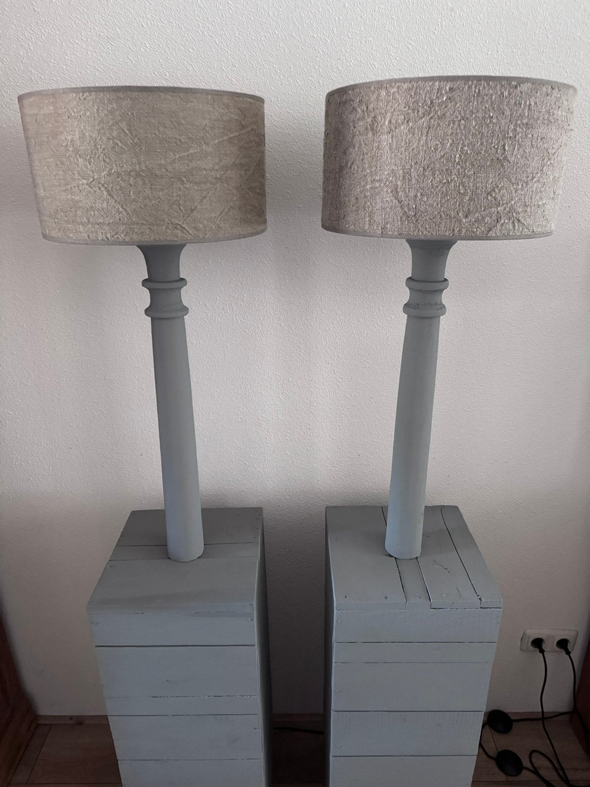 2 unieke grijze vloerlampen, Ophalen, Zo goed als nieuw, 150 tot 200 cm