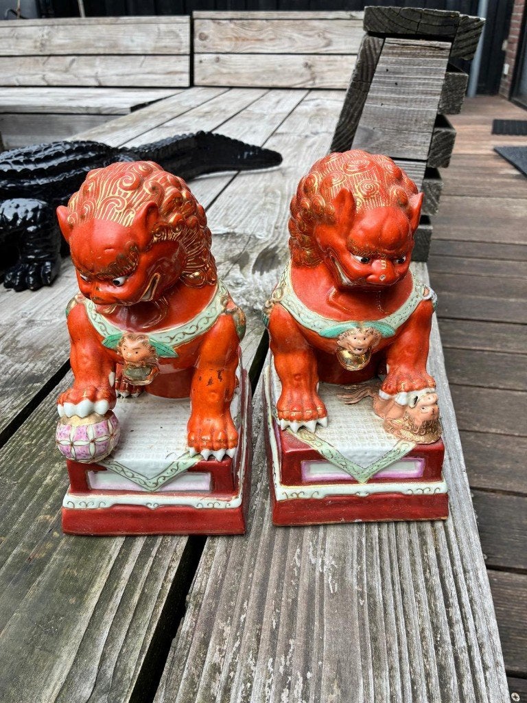 Paar vintage Chinese Foo Dogs / tempelleeuwen – Jingdezhen, China, Ophalen of Verzenden, Beeld, Steen/keramiek