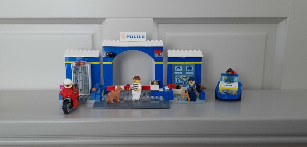 LEGO CITY 60370 POLITIEBUREAU Uitbraak en Achtervolging 4+, City, Lego, Ophalen of Verzenden, Zo goed als nieuw