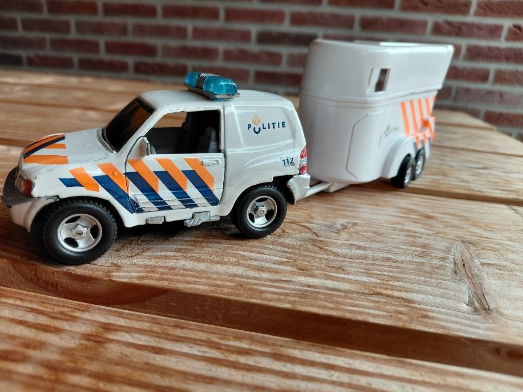 Politie auto met paardentrailer en 2 paarden, Ophalen of Verzenden, Gebruikt