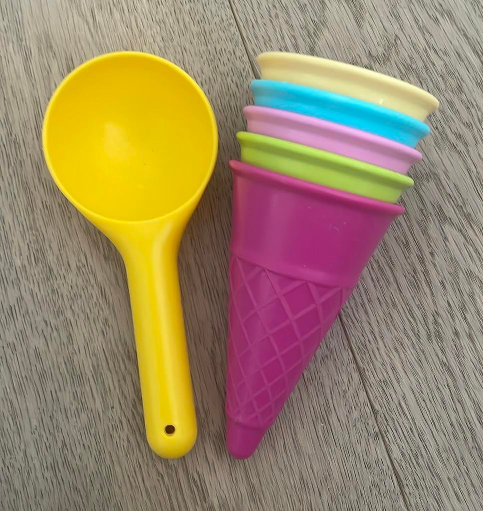 Zandbak vormpjes ijsjes, Ophalen, Zo goed als nieuw