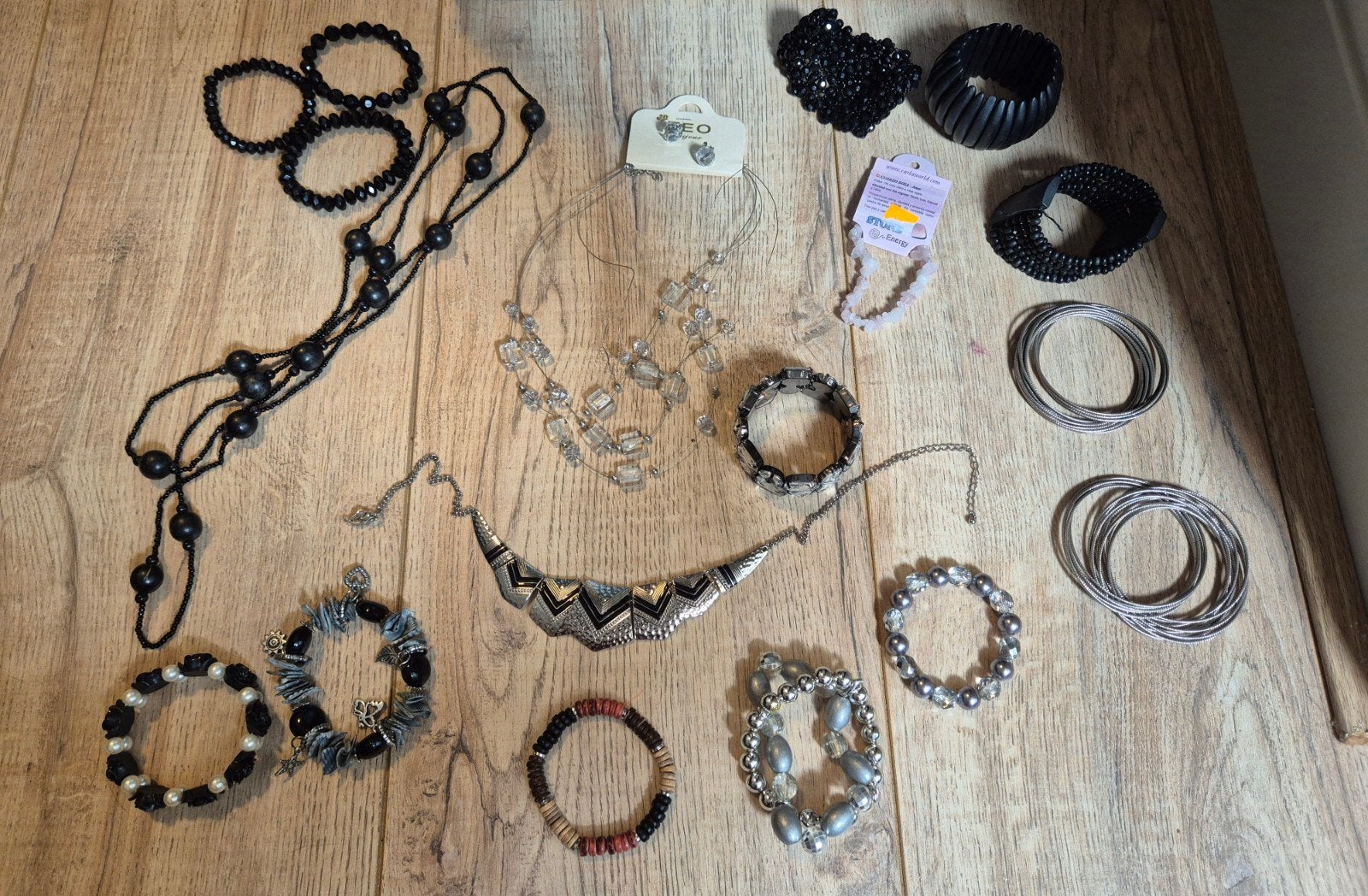 Diverse sieraden: kettingen, armbanden, oorbellen, Sieraden, Tassen en Uiterlijk, Ophalen, Overige materialen, Gebruikt, Overige kleuren