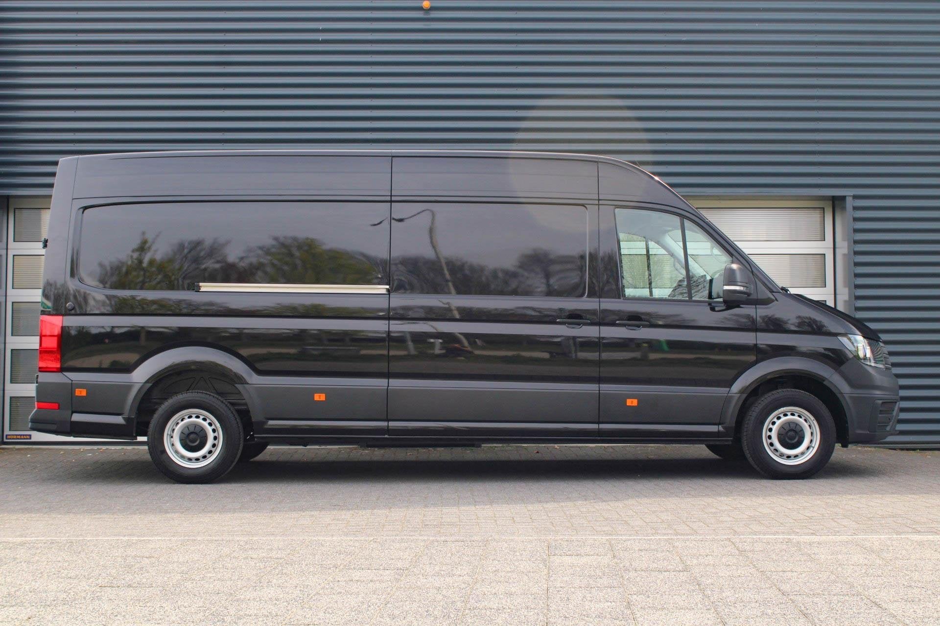 Volkswagen Crafter 35 2.0 TDI 140pk L4H3 | Achteruitrijcamer, Voorwielaandrijving, 12 maanden, Stof, Gebruikt