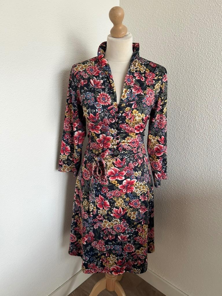 King Louie maat L leuke bloemen Emmy jurk 2922