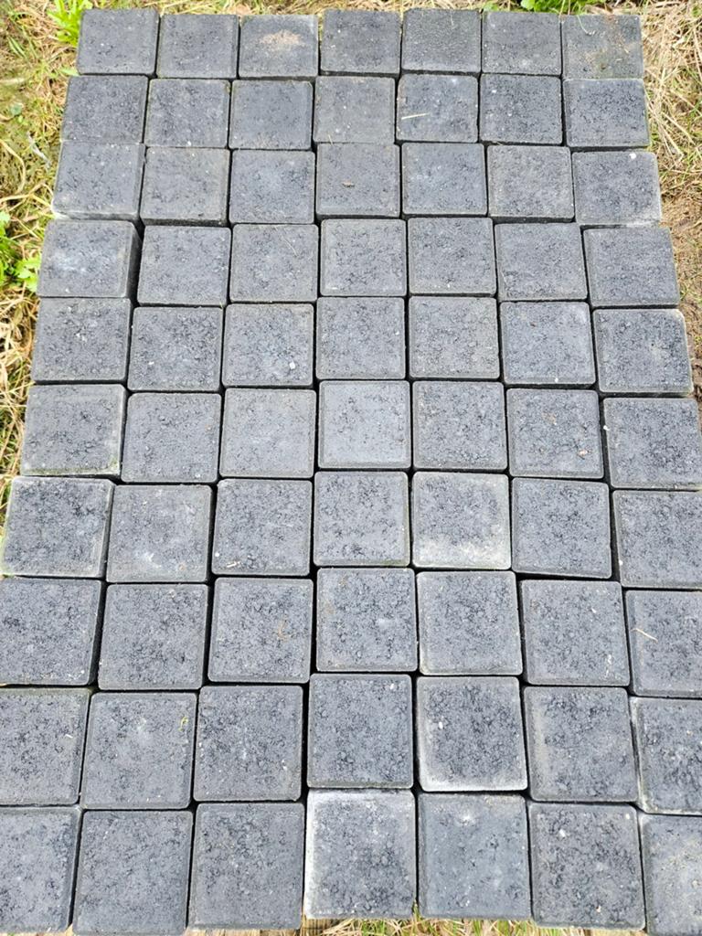 400 halve betonklinkers, Tuin en Terras, Ophalen, Beton, Klinkers