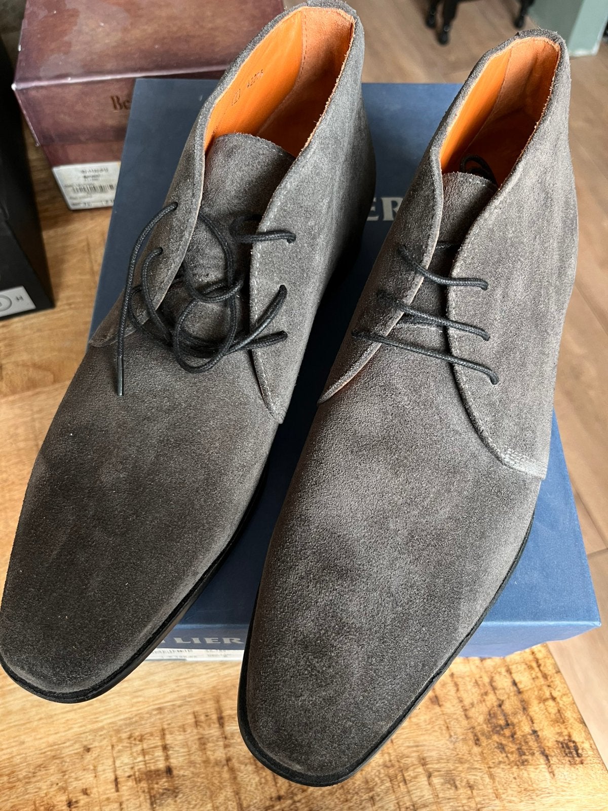 Van Lier suede schoenen mt 8, Ophalen of Verzenden, Nieuw, Overige kleuren