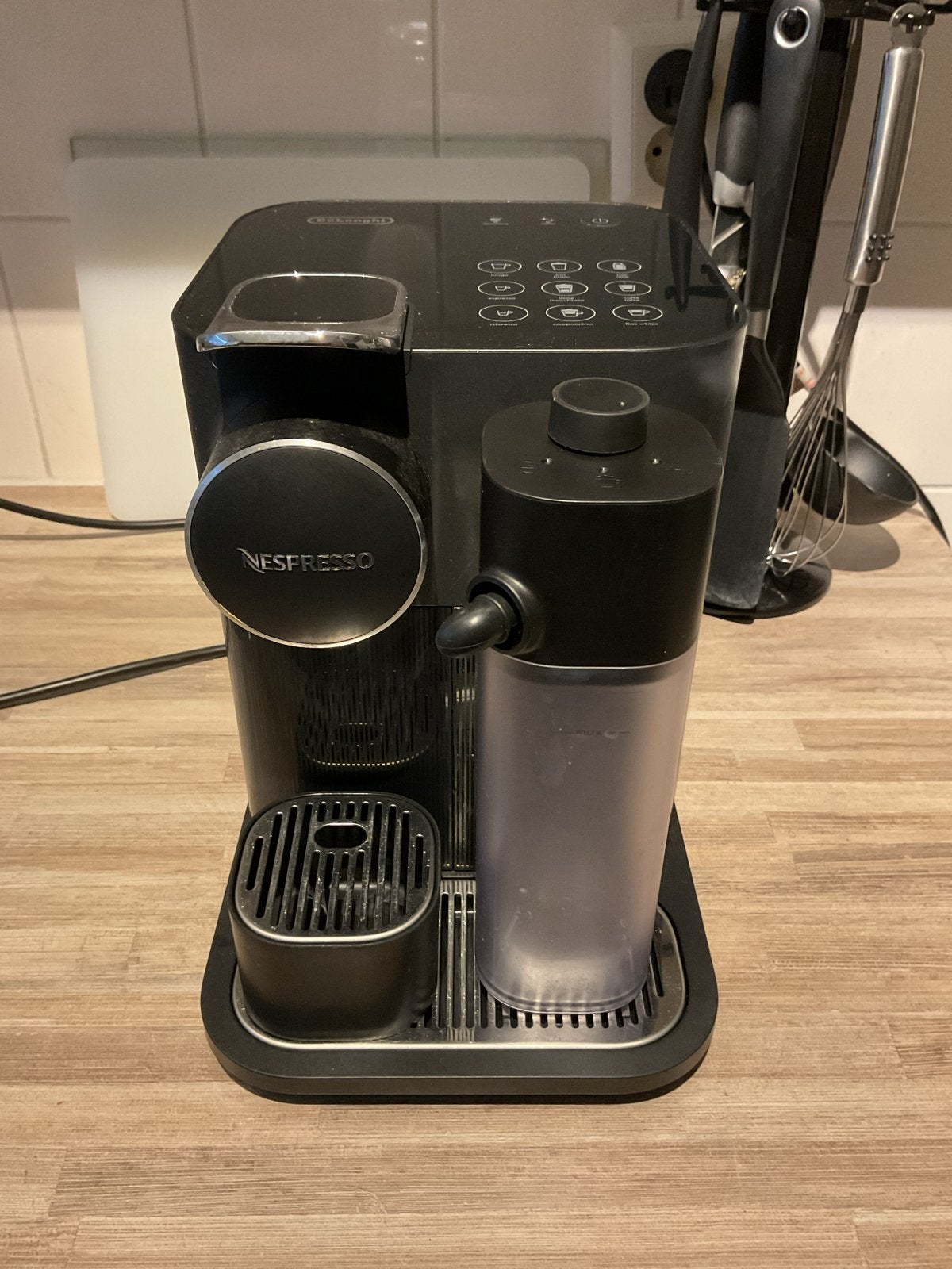 Nespresso De'Longhi EN650.B Lattissima Gran Lattissima, Ophalen, Gebruikt, Koffiemachine, 2 tot 4 kopjes