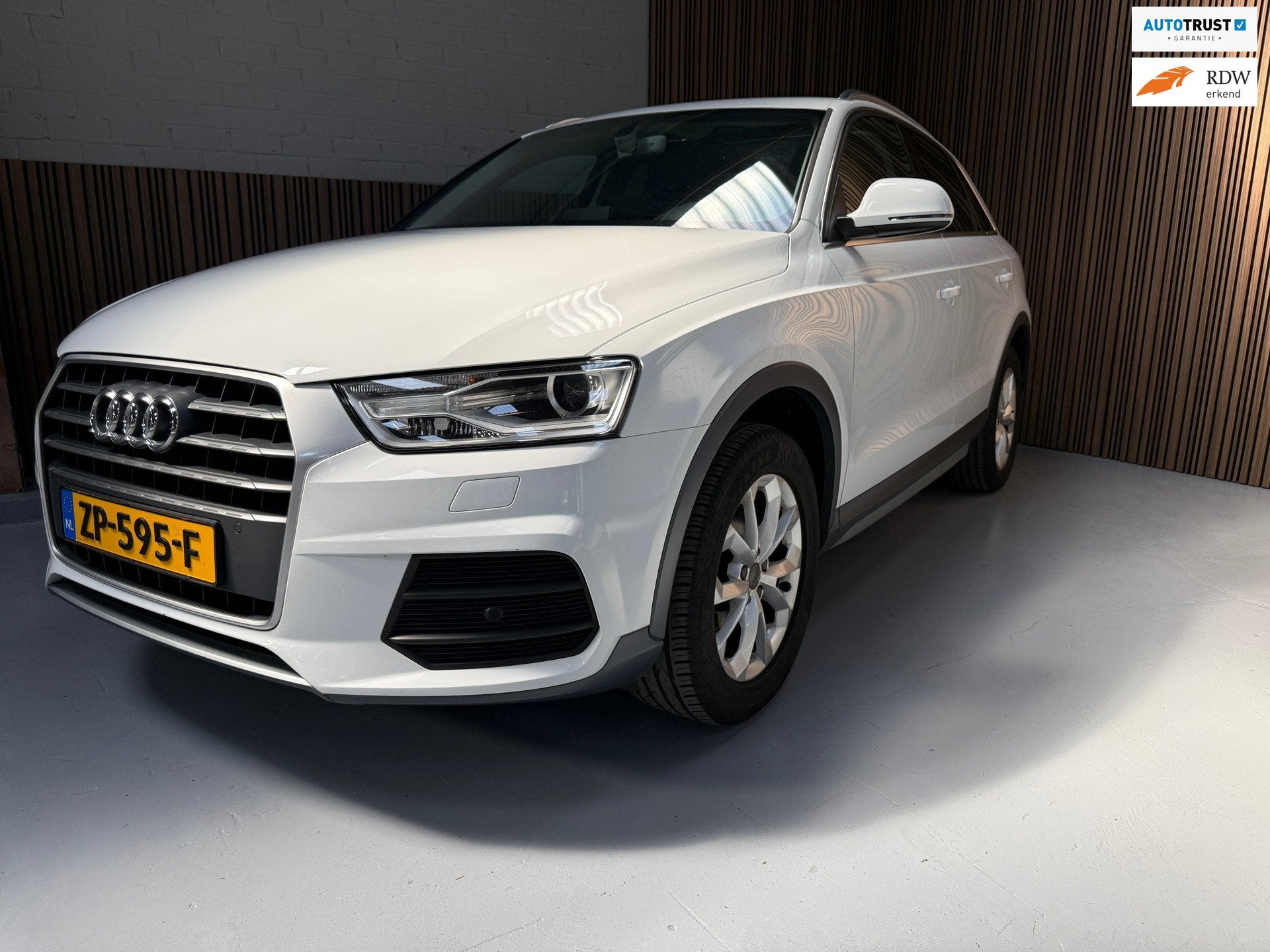 Audi Q3 1.4 TFSI CoD Design Pro Line Plus. Pano, Leer In zee, Auto's, 730 kg, 4 cilinders, 150 pk, Wit