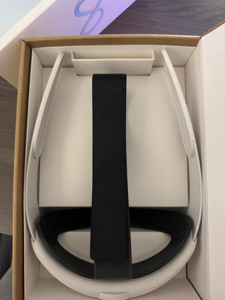 Meta Quest 3 VR-bril met controllers en accessoires, Ophalen of Verzenden, Zo goed als nieuw, VR-bril, Overige platformen