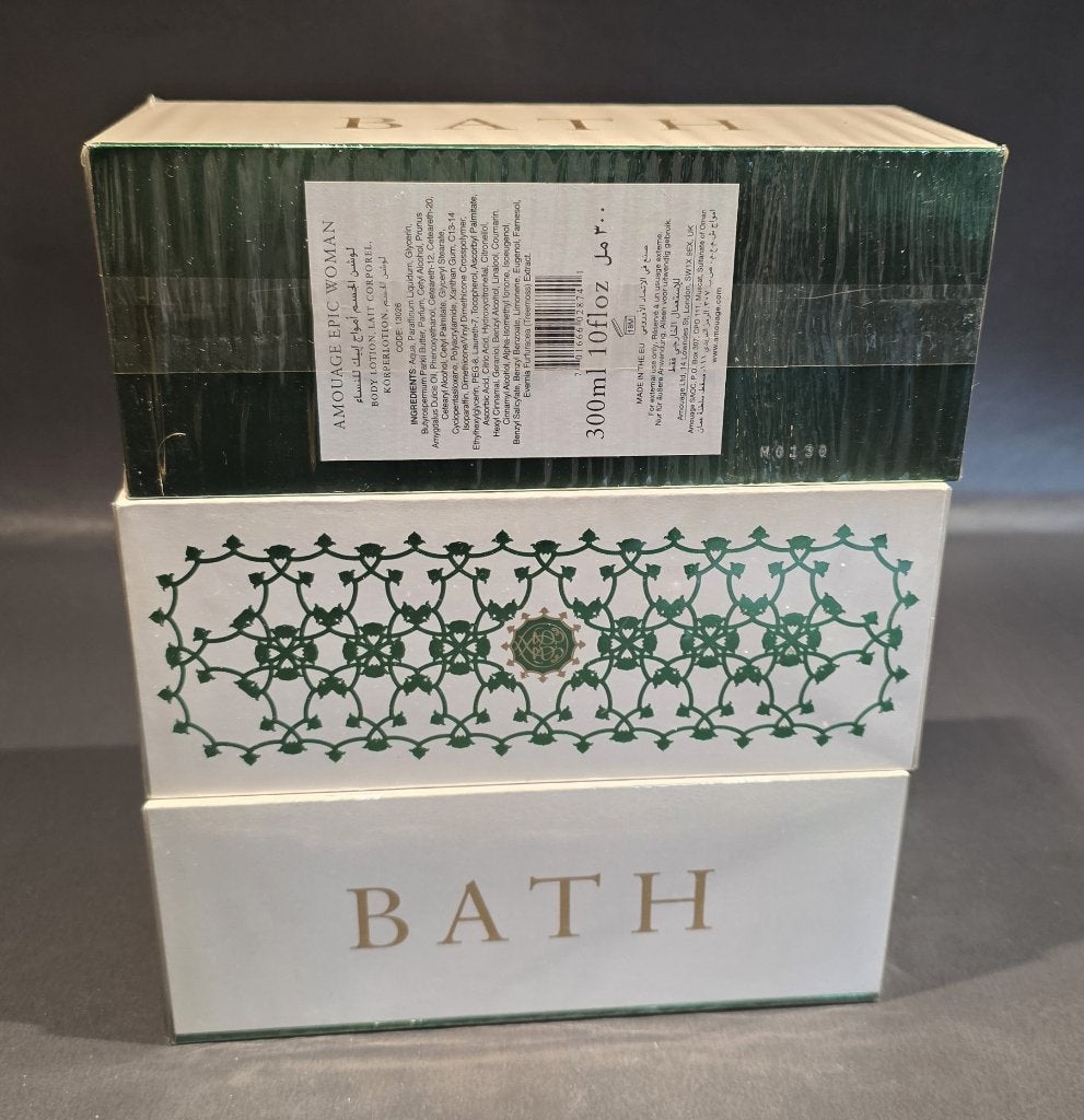 Amouage Epic Woman bath 3 stuks van 300 ml, Ophalen of Verzenden, Nieuw, Bad & Douche