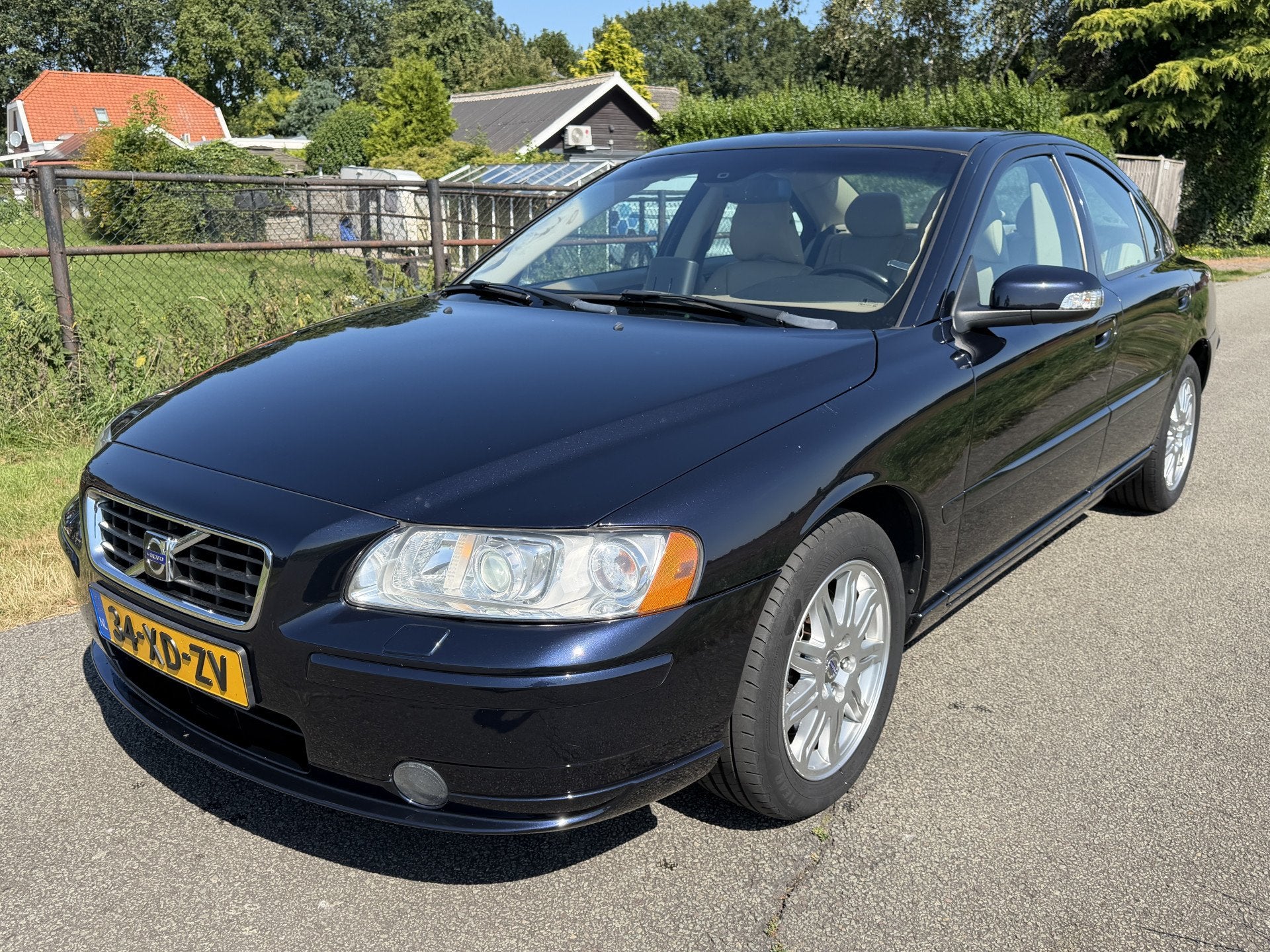 Volvo S60 2.5T Momentum Xenon/Navi/ECC/Cruise/ NL-AUTO!, Auto's, Gebruikt, Beige, Blauw, S60