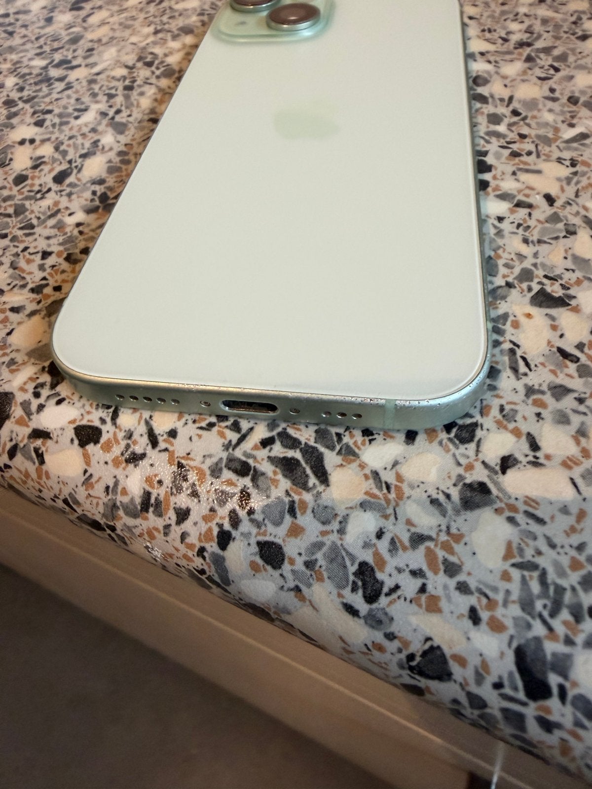 Foto 6 van Iphone 15 128GB