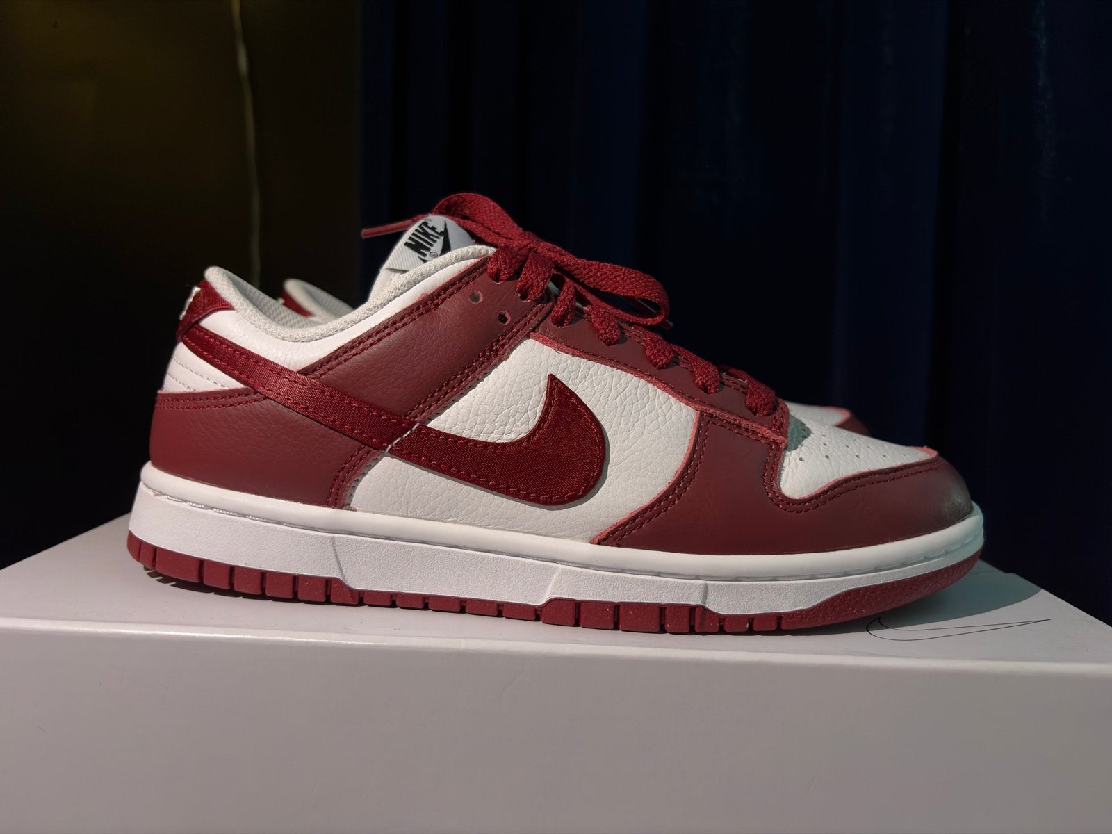 Nike Dunk Low Bordeaux - Maat 38.5, Ophalen of Verzenden, Zo goed als nieuw, Rood, Sneakers of Gympen