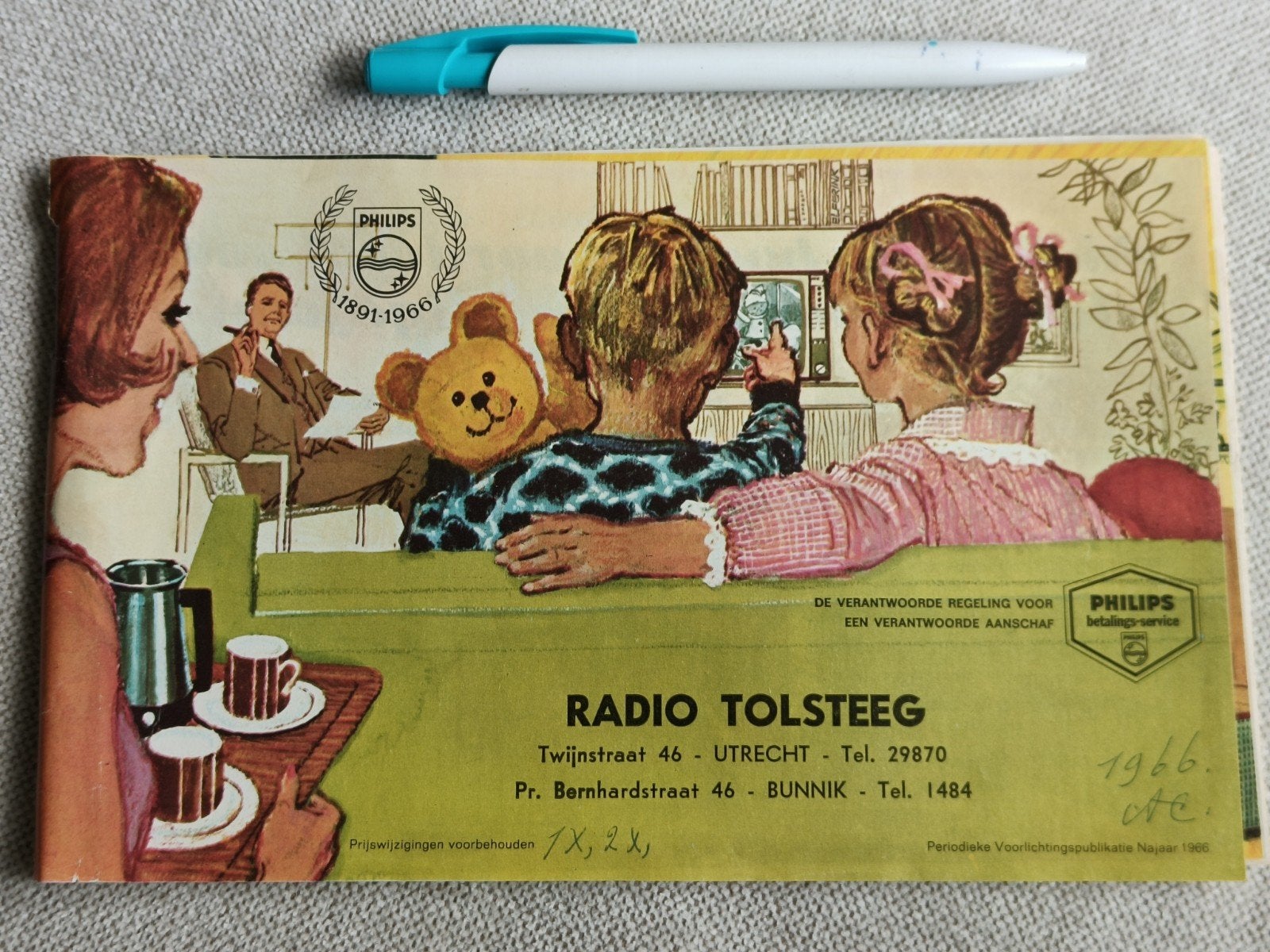 1966, PHILIPS, HIFI, VERLICHTING, CASSETTE, HUISHOUDELIJK, Boeken, Ophalen of Verzenden, Gelezen