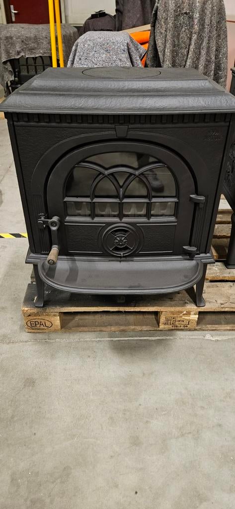 Jotul F8 Klassiek nieuwstaat houtkachel, Huis en Inrichting, Kachels, Houtkachel, Ophalen of Verzenden, Zo goed als nieuw, Vrijstaand