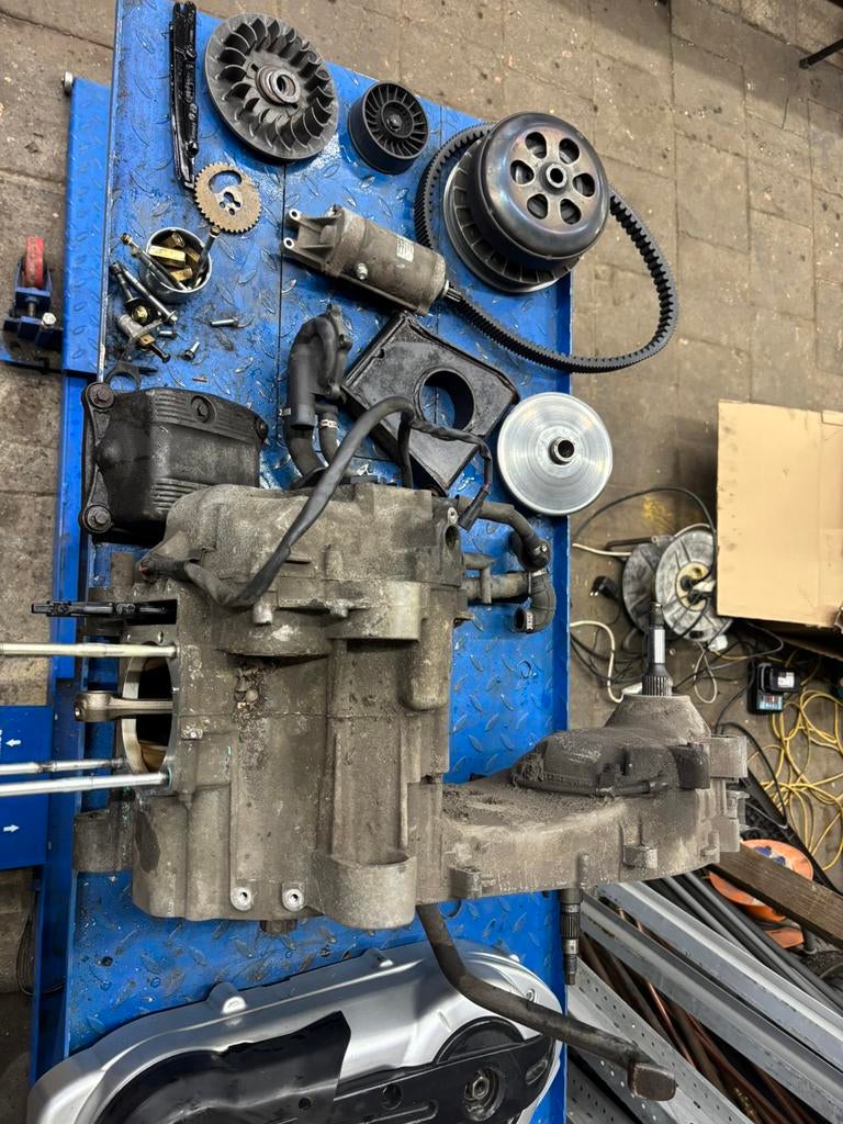 ONDERDELEN piaggio mp3 400-500 motorblok, Motoren, Onderdelen | Overige, Ophalen of Verzenden, Gebruikt