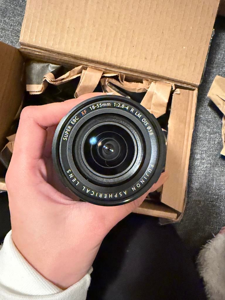 Fujinon 18-55mm 1:2.8-4, Ophalen of Verzenden, Zo goed als nieuw, Spiegelreflex, Fuji