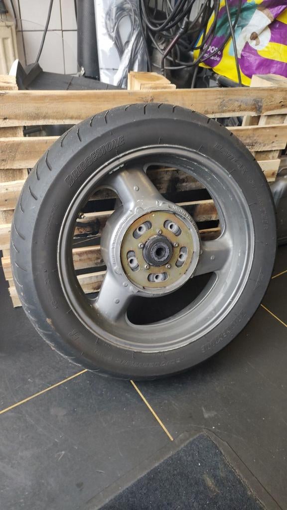achtervelg 17" Honda Pan European ST1100 1993 zonder ABS, Motoren, Ophalen, Gereviseerd
