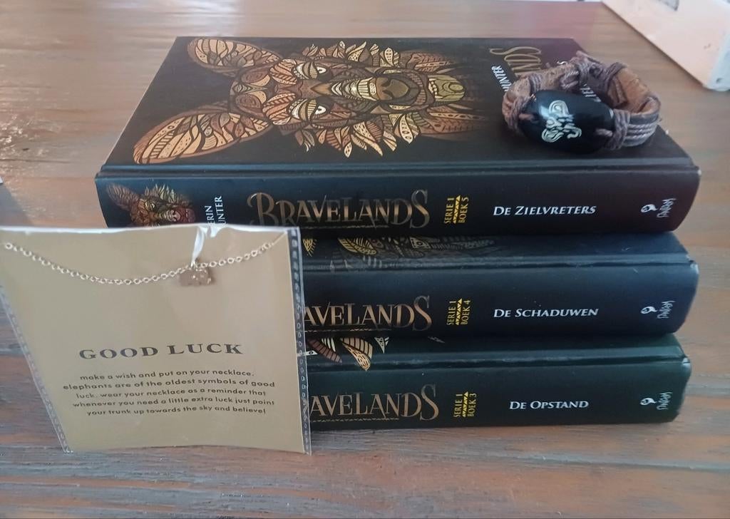 Erin Hunter: Bravelands: de Opstand, hardcover Nederlands, Boeken, Ophalen of Verzenden