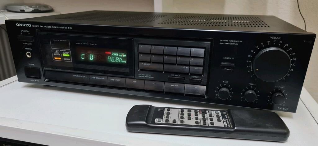 Onkyo receiver R1 tx-822 + afstandsbediening