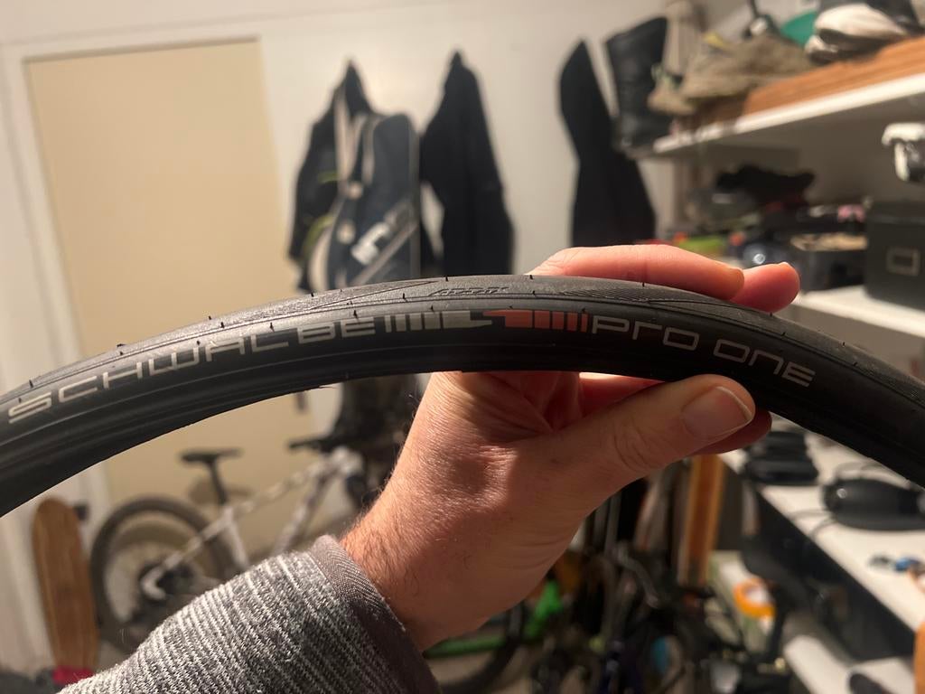 2x Schwalbe Pro One Racefiets Band 650b (27.5 inch) 25mm, Fietsen en Brommers, Fietsonderdelen, Ophalen, Zo goed als nieuw, Band