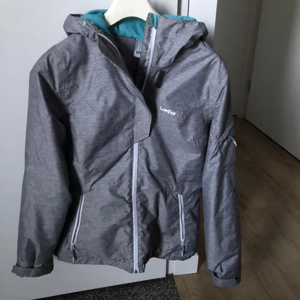 Ski jas maat m van Decathlon, Kleding | Dames, Wintersportkleding, Ophalen of Verzenden, Zo goed als nieuw, Maat 38/40 (M), Jack