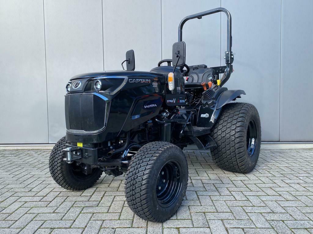 Nieuwe Captain 263 25pk in super dikke ALL BLACK, Zakelijke goederen, Agrarisch | Tractoren, Overige merken, Tot 2500, Nieuw, Ophalen of Verzenden
