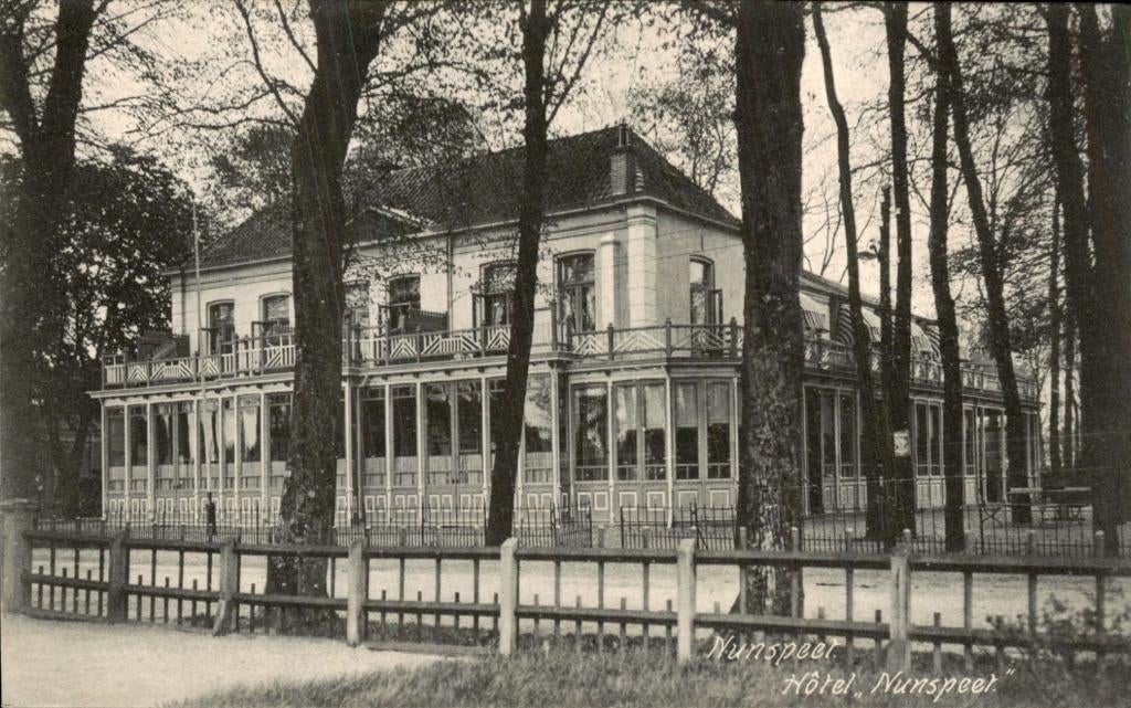 Nunspeet - Hotel - Nunspeet, Ophalen of Verzenden, 1920 tot 1940, Ongelopen, Gelderland