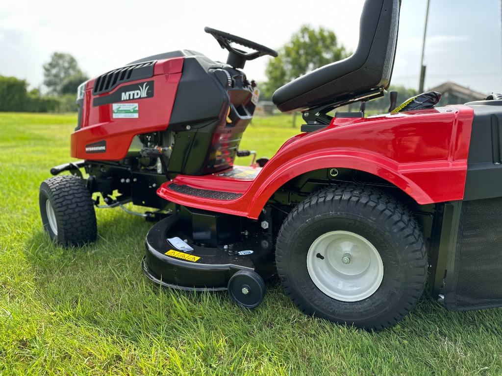 MTD- optima LN 200 H Demo showmodel 10.7 pk 92cm maaibreedte, Tuin en Terras, Zitmaaiers, MTD, Ophalen of Verzenden, 90 tot 120 cm